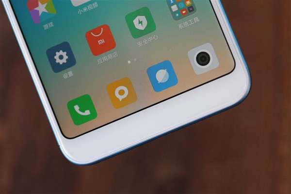 Обзор Xiaomi Redmi 5 Plus – один из лучших недорогих смартфонов