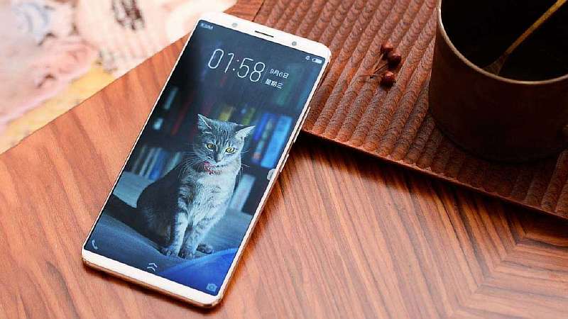 Vivo запускают в продажу первый смартфон со сканером отпечатков внутри экрана