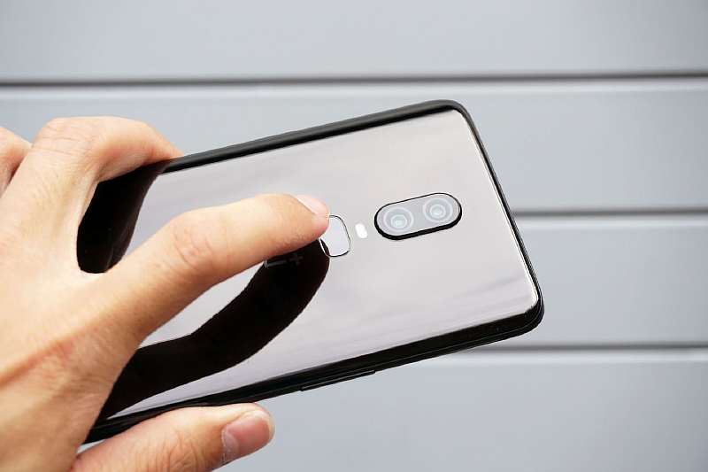 Обзор OnePlus 6 — на шаг ближе к идеальному смартфону