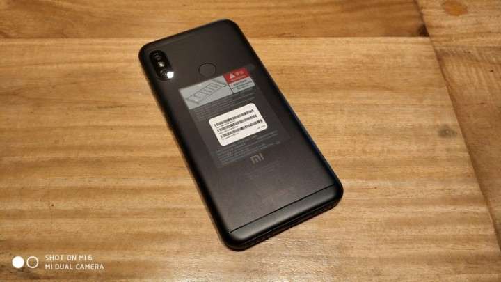 Обзор Xiaomi Mi A2 Lite - трендовый бюджетник на чистом Андроиде
