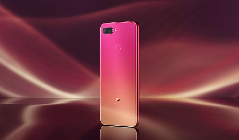 Яркий и недорогой флагман Xiaomi Mi8 Youth доступен по цене 204$