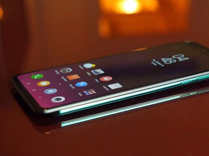 Обзор Xiaomi Mi Mix 3 - назад в будущее