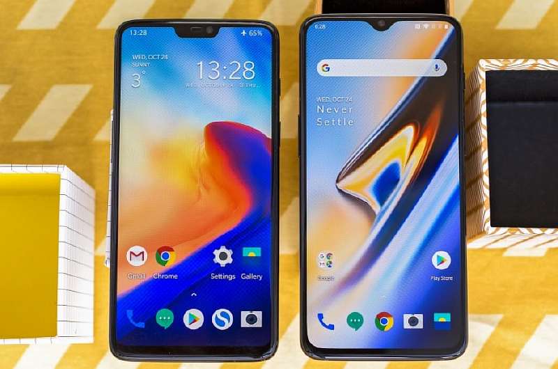 Убийца флагманов OnePlus 6T за 520$ получил сканер под экраном и емкий АКБ