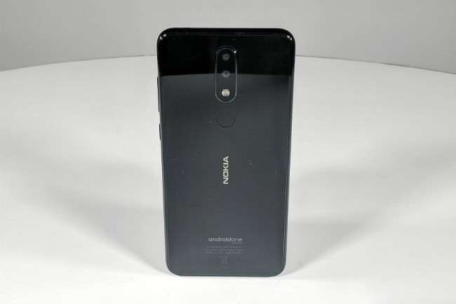 Обзор Nokia 5.1 Plus - когда недостатки перевешивают