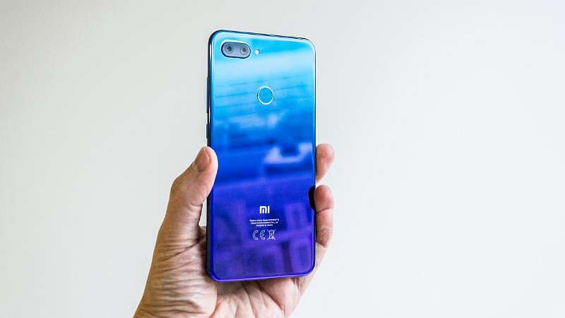 Обзор Xiaomi Mi 8 Lite - доступный красавец с замашками флагмана