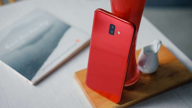 Обзор Samsung Galaxy J6 Plus (2018) - непозволительная переплата