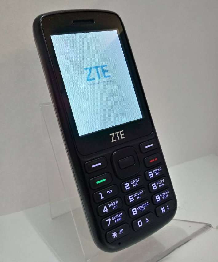 Лучшие кнопочные телефоны с поддержкой 3G и LTE интернета