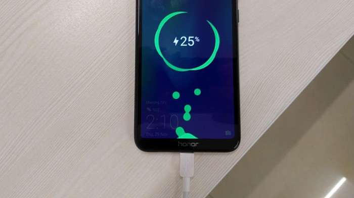 Обзор Honor 8C - бюджетная красота по китайски