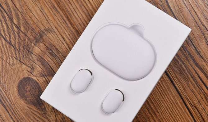 Обзор Xiaomi AirDots - дешево и сердито