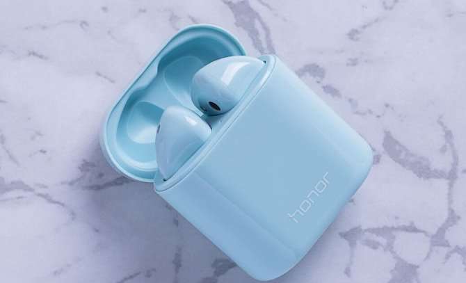 Обзор Honor FlyPods - лучшие беспроводные наушники для Android?