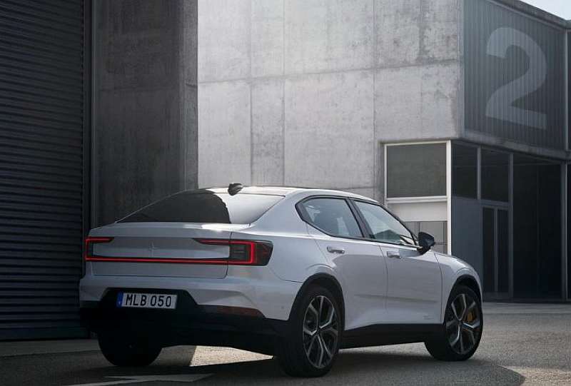 Volvo представила конкурента Tesla 3 – электрокар на Android за 59990€