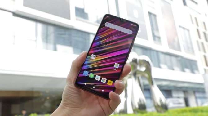 Обзор UMiDIGI F1 - недорогой китаец с NFC, Type-C и большим аккумулятором