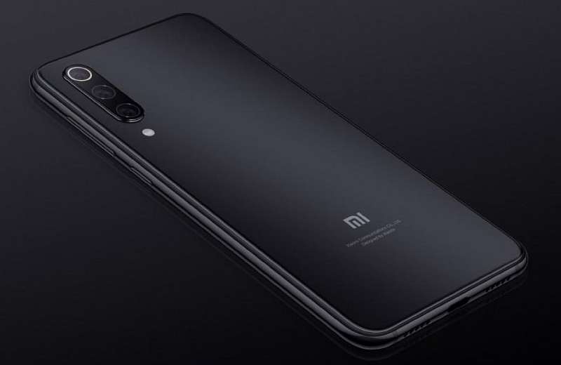 Доступный Xiaomi Mi9 SE получил сканер под экраном и NFC