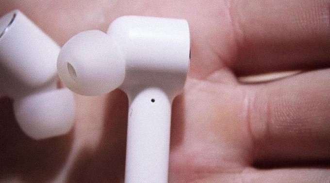 Обзор Xiaomi AirDots Pro - доступные беспроводные наушники с активным шумоподавлением
