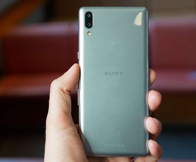 Представлен Sony Xperia L3 - достойный бюджетник с NFC и Type-C