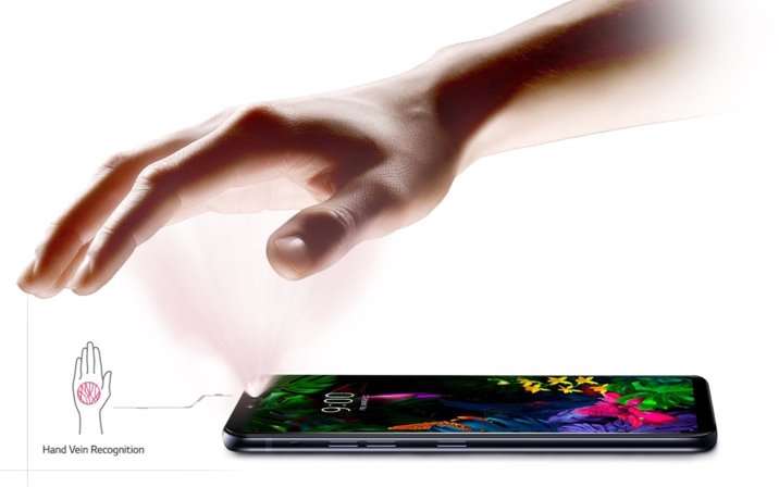 Флагман LG G8 научился сканировать вены и получил бесконтактное управление жестами