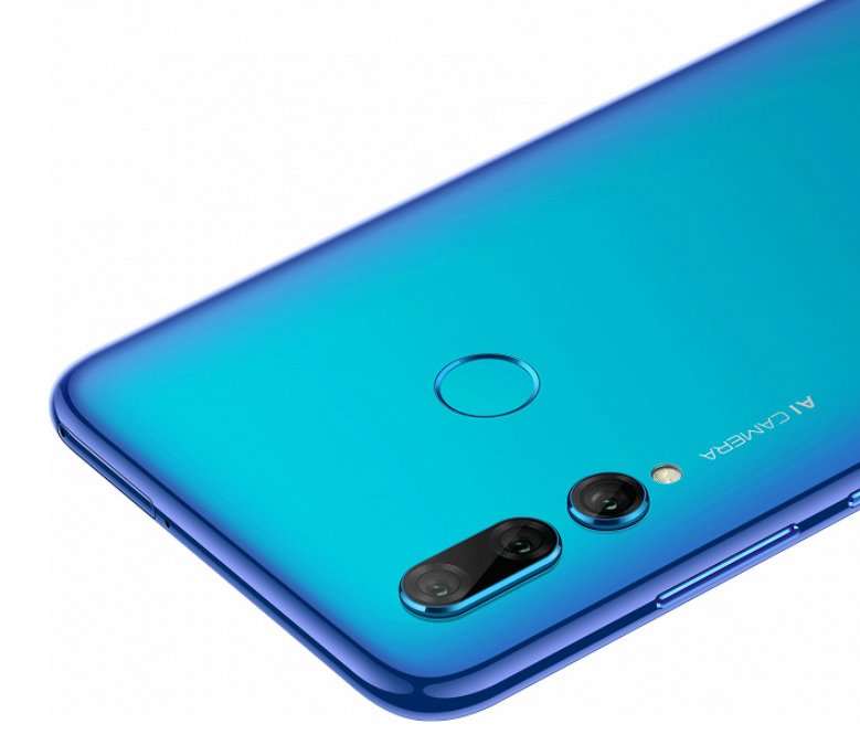 Huawei P Smart + (2019) получил тройную основную камеру