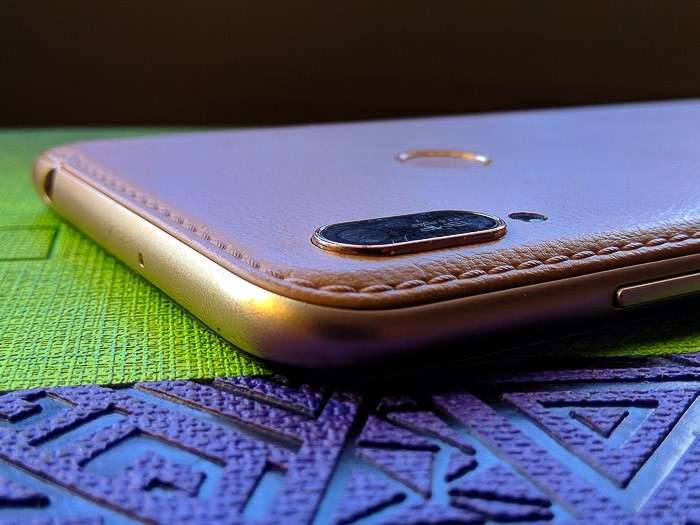Обзор Huawei Y6 (2019) - скромный стиляга в кожаном корпусе
