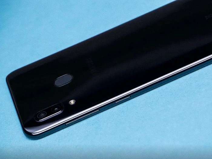 Обзор Samsung Galaxy A30 - будущий бестселлер