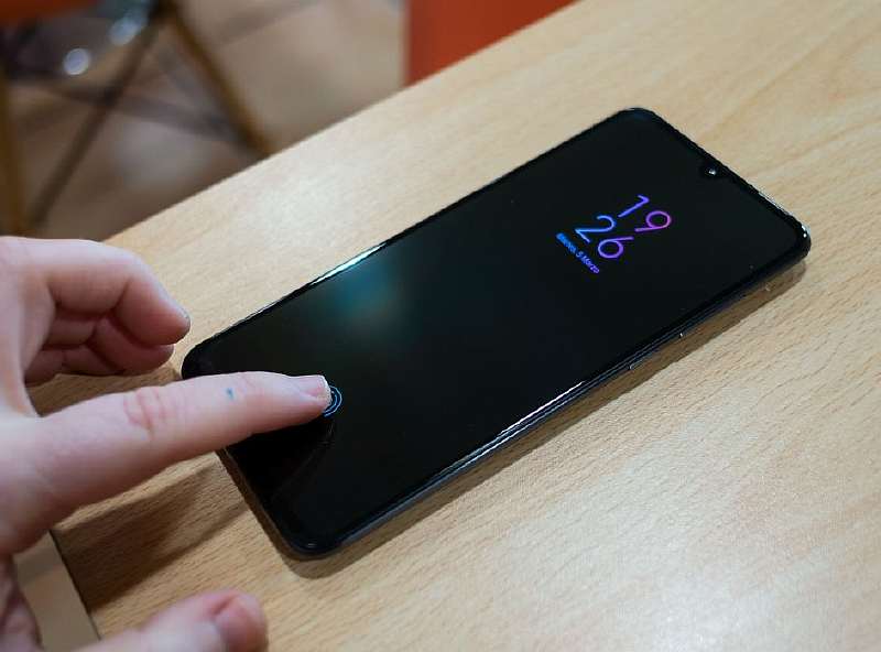 Обзор Xiaomi Mi 9 - ТОП флагман цена/качество 2019 года?