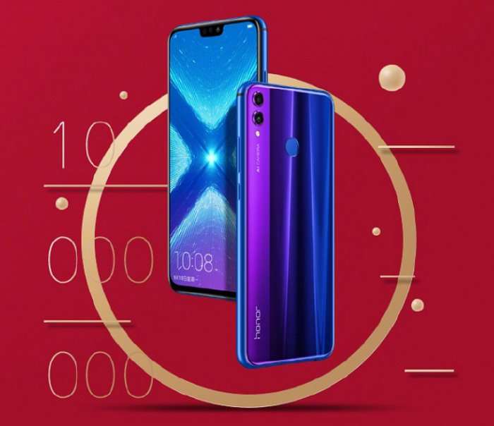 Huawei официально снижает цену Honor 8X, смартфон бьет рекорды продаж