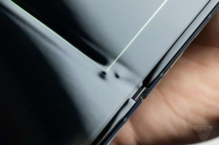 Это фиаско: складной Samsung Galaxy Fold массово выходит из строя