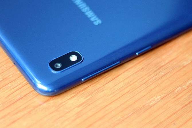 Обзор Samsung Galaxy A10 - самый народный смартфон 2019 года
