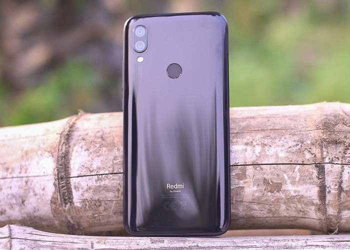 Обзор Xiaomi Redmi 7 - один из лучших смартфонов до 10 000 рублей