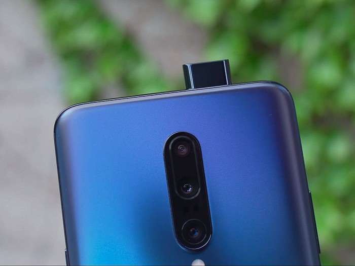 Обзор OnePlus 7 Pro - почти идеальный флагман