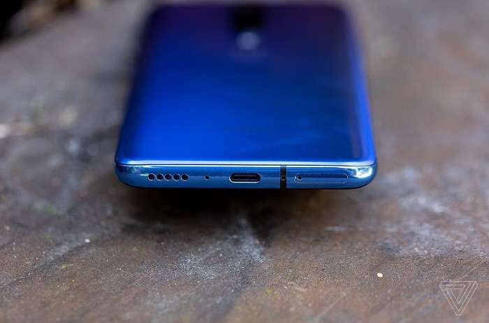 OnePlus 7 Pro - полностью безрамочный фотофлагман официально представлен