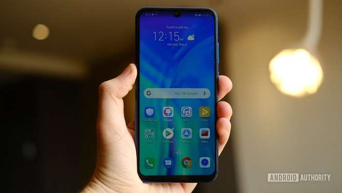 Представлен Honor 20 Lite - конвейер не остановить