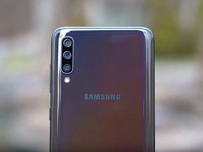 Обзор Samsung Galaxy A70 - большой фаблет с мощным аккумулятором