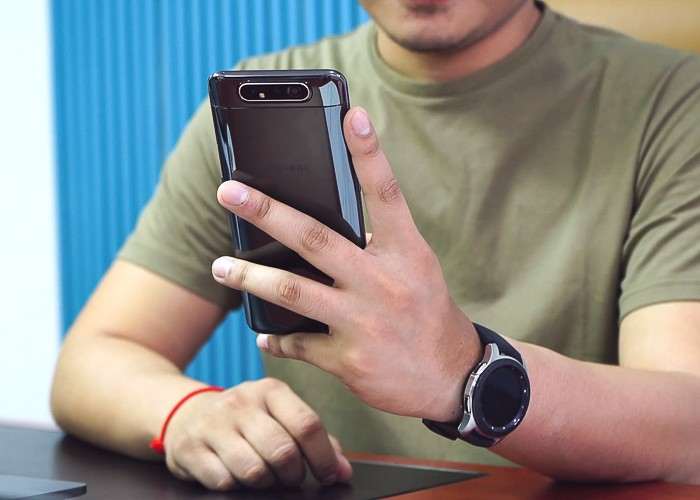 Обзор Samsung Galaxy A80 - неудачный эксперимент