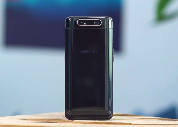 Обзор Samsung Galaxy A80 - неудачный эксперимент
