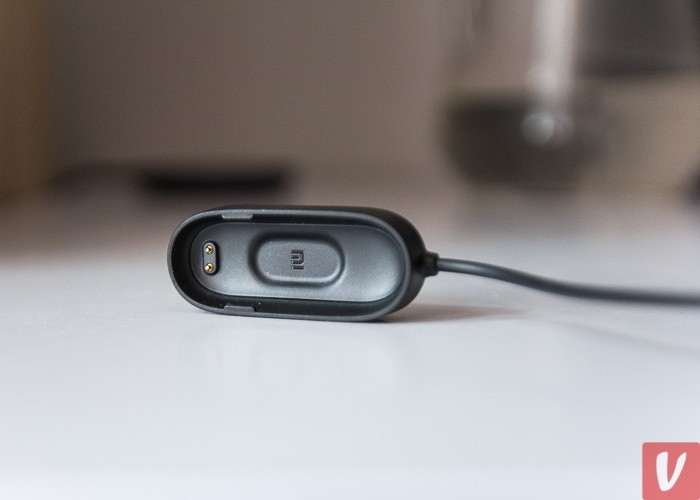 Обзор Xiaomi Mi Band 4 - лучший фитнес-браслет 2019 года