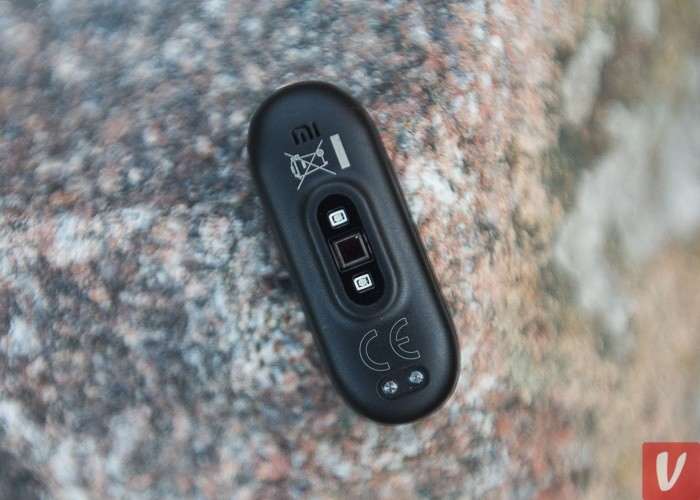 Обзор Xiaomi Mi Band 4 - лучший фитнес-браслет 2019 года
