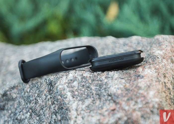 Обзор Xiaomi Mi Band 4 - лучший фитнес-браслет 2019 года