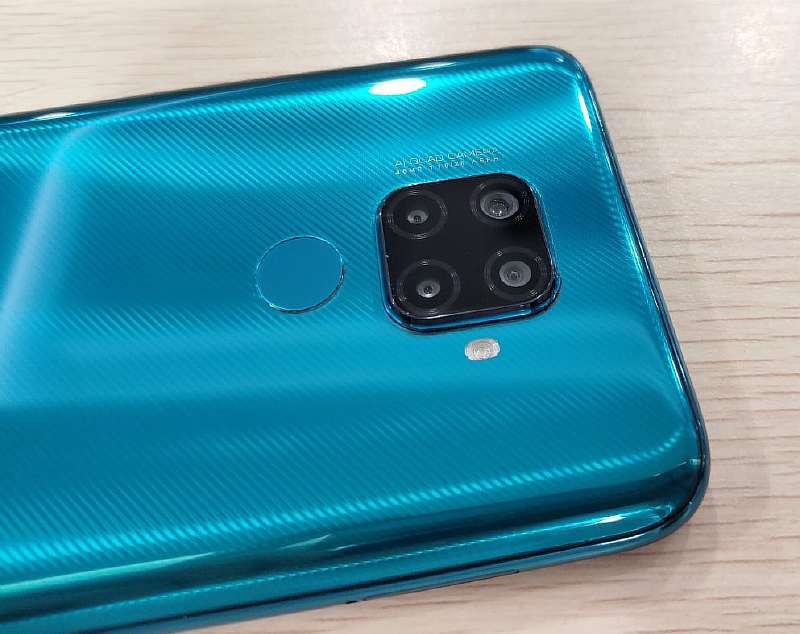 Четыре камеры и мощный процессор: каким будет Huawei Mate 30 Lite