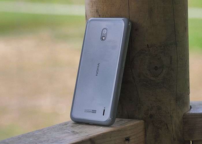 Обзор Nokia 2.2 - бюджетник со сменным аккумулятором
