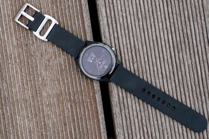 Asus представила VivoWatch SP – смарт-часы с измерением давления и ЭКГ
