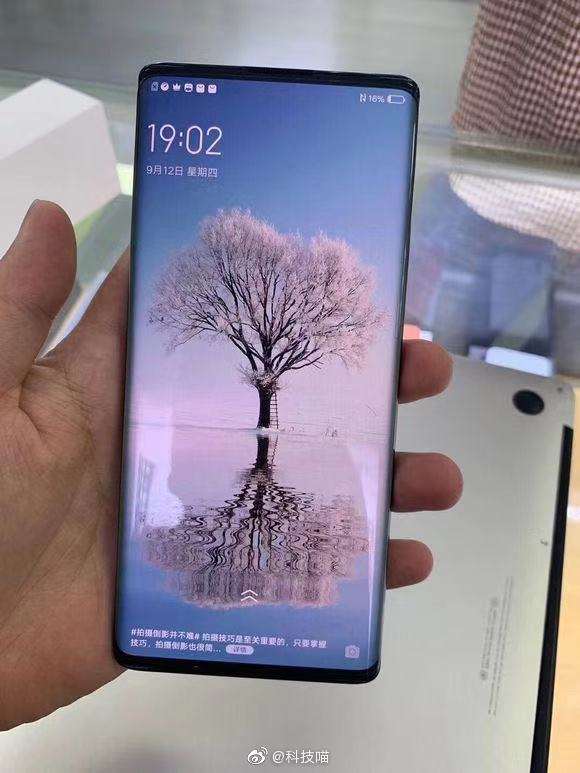 Vivo NEX 3 - самый безрамочный смартфон в мире на фото