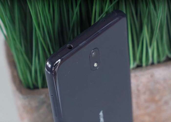 Обзор Nokia 3.2 - скромный бюджетник с большим экраном