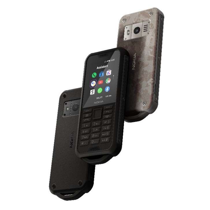 Неубиваемый кнопочный телефон Nokia 800 Tough вышел в России