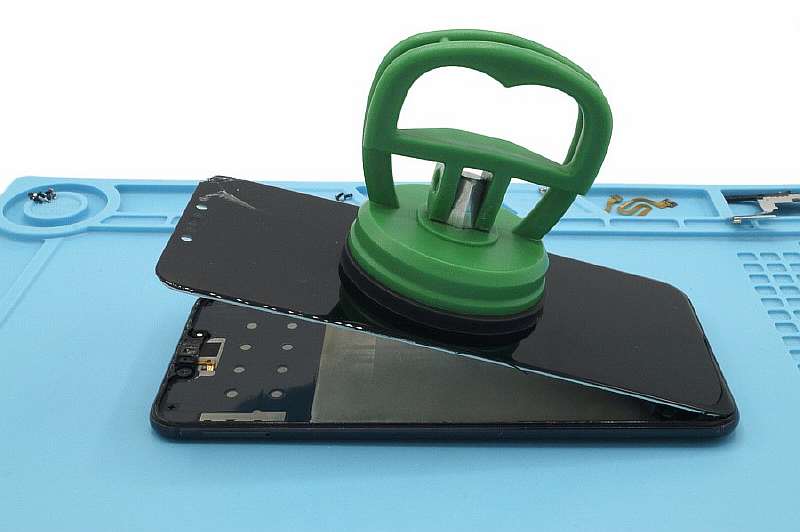 Замена дисплея на Huawei Nova 3 - пошаговая инструкция