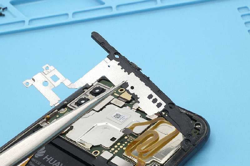 Замена дисплея на Huawei Nova 3 - пошаговая инструкция