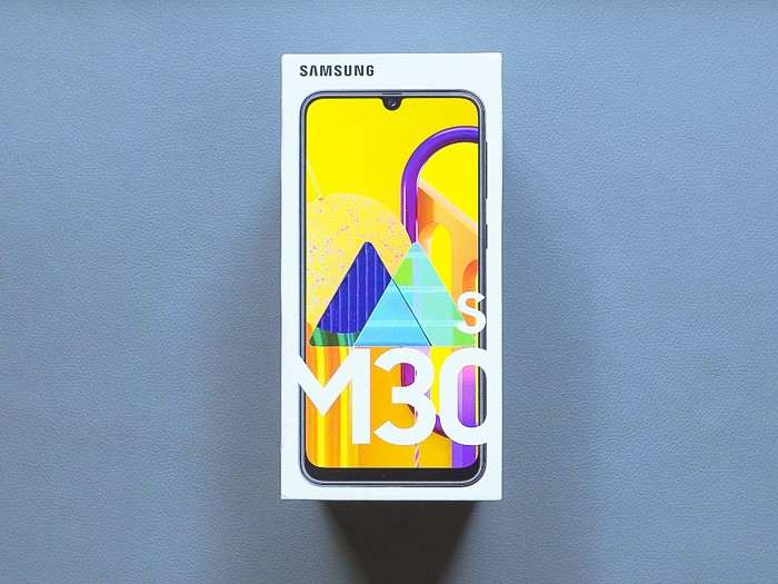 Обзор Samsung Galaxy M30s - смартфон с очень мощным аккумулятором