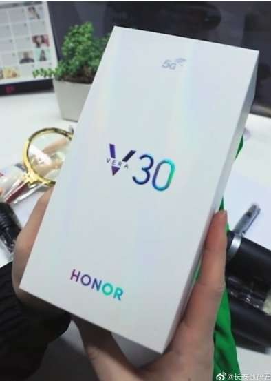 Huawei назвала дату выхода и главную особенность флагмана Honor V30