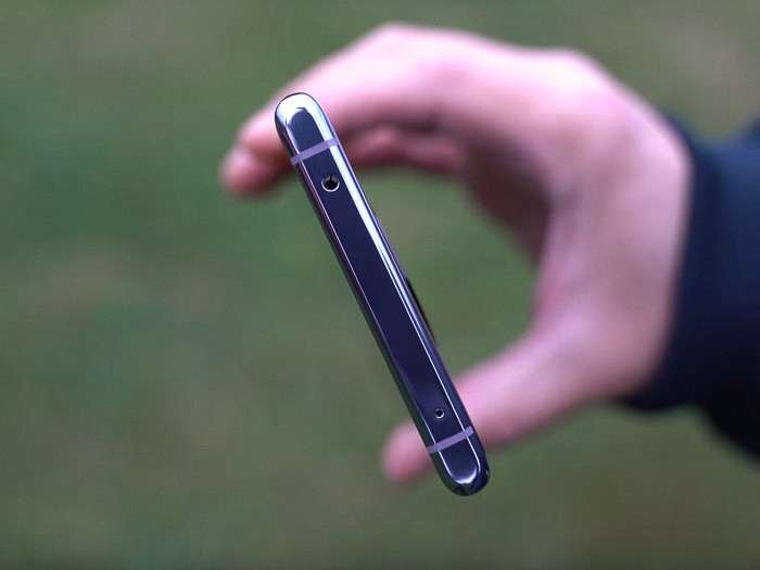Обзор Huawei Mate 30 Pro – отличный смартфон, который не стоит покупать