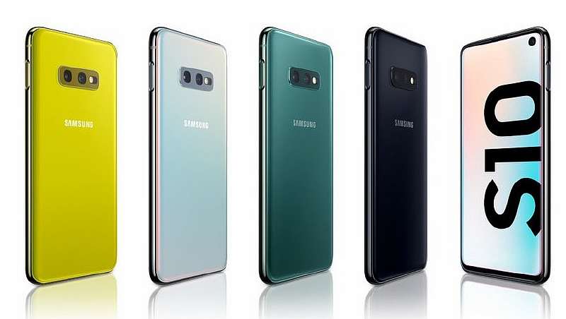 Galaxy S10e подешевел в 2 раза: как купить флагман за 27990 рублей