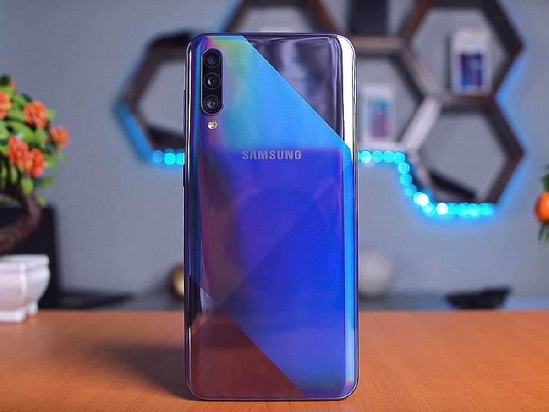 Обзор Samsung Galaxy A50s - хит продаж с улучшенной камерой